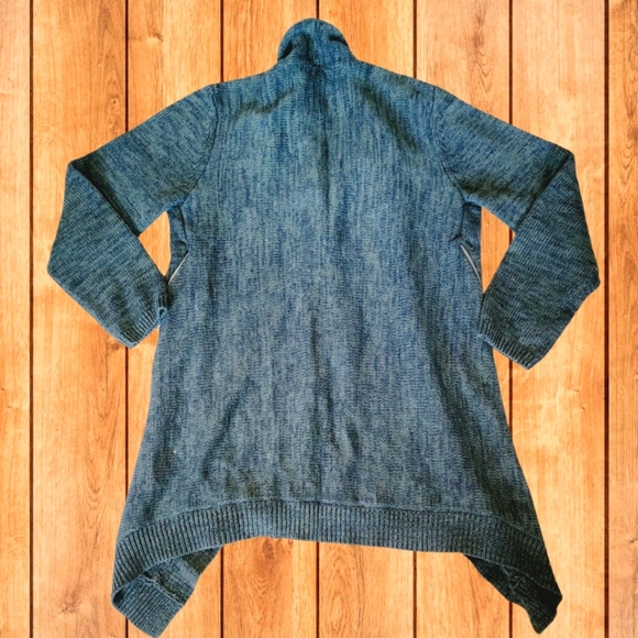 Long shawl collar sweater - Picture 2 of 7